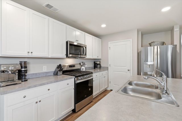 428 White Scallop Way, Summerville, SC 29486