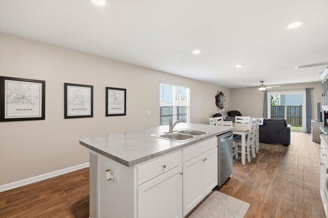 428 White Scallop Way, Summerville, SC 29486
