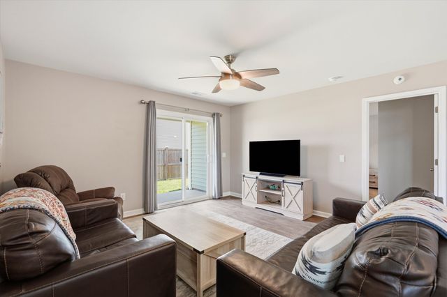 428 White Scallop Way, Summerville, SC 29486