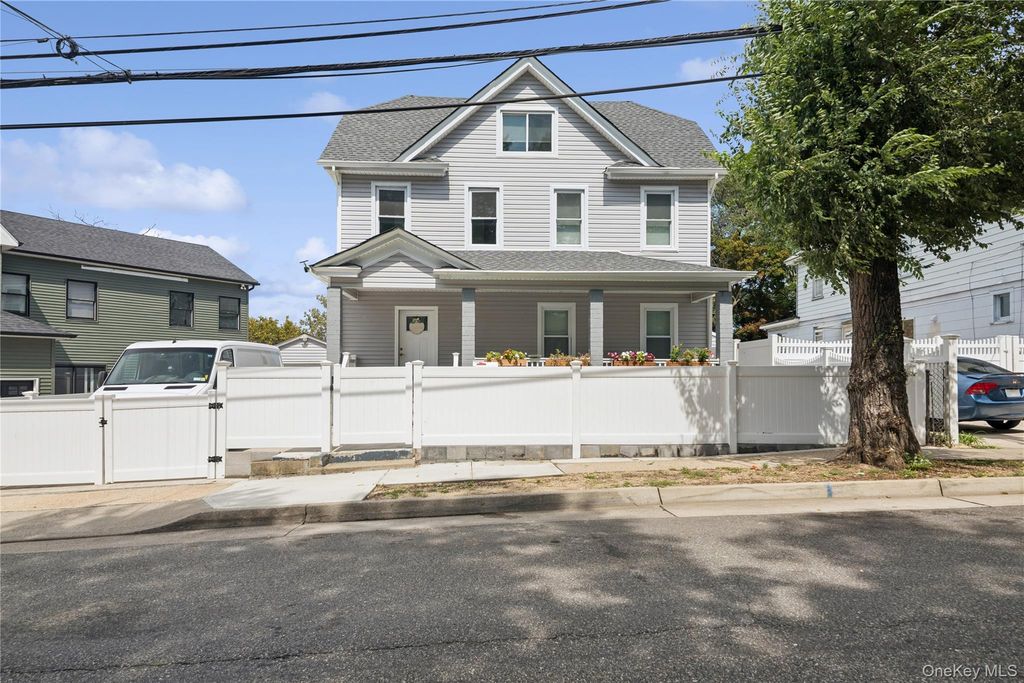 15 Prospect Place, Hempstead, NY 11550 — photo 2