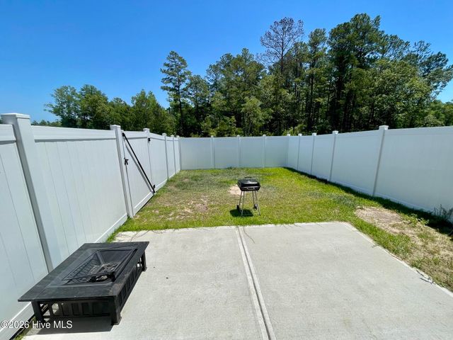 3178 Edgehill Drive, Navassa, NC 28451