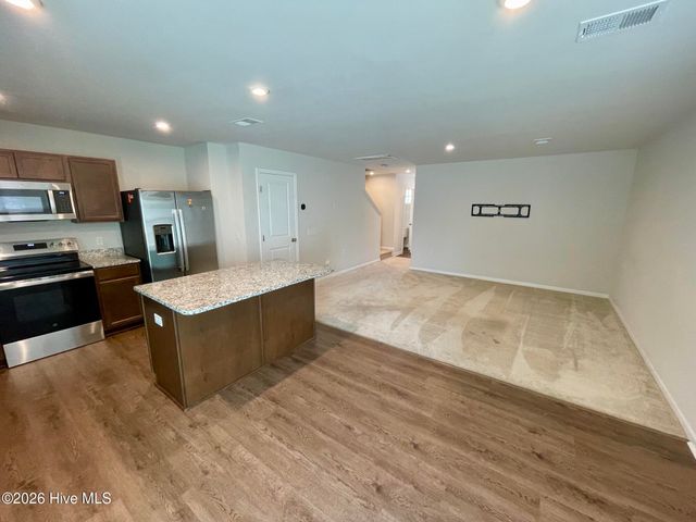 3178 Edgehill Drive, Navassa, NC 28451