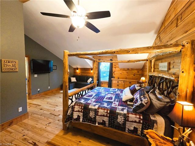 1647 Staghorn Road, Purlear, NC 28665