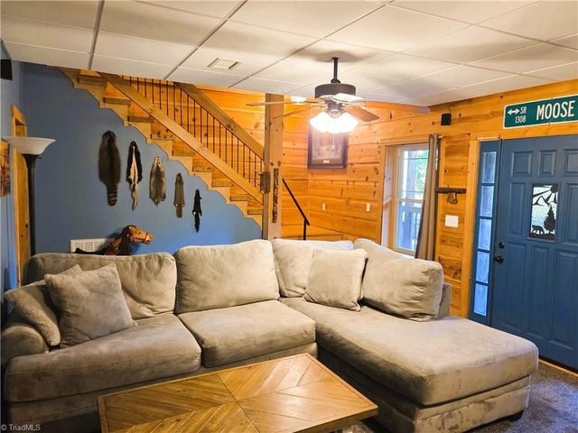 1647 Staghorn Road, Purlear, NC 28665
