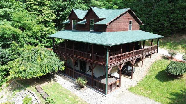 1647 Staghorn Road, Purlear, NC 28665