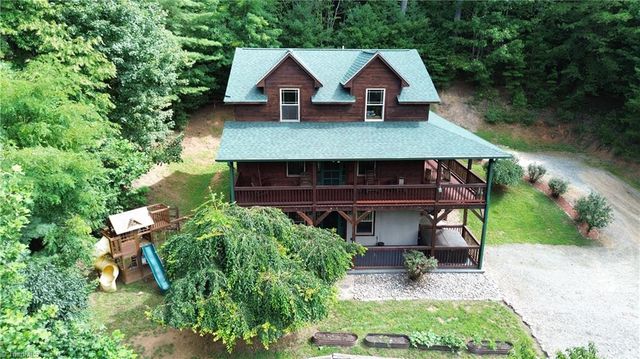 1647 Staghorn Road, Purlear, NC 28665