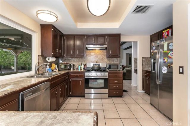 9927 Nevada, Chatsworth, CA 91311