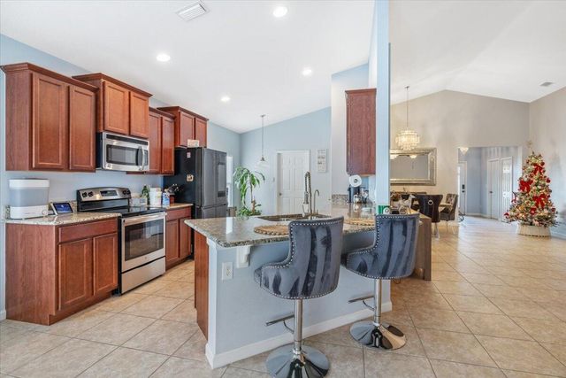 8083 Westfield Circle, Vero Beach, FL 32966