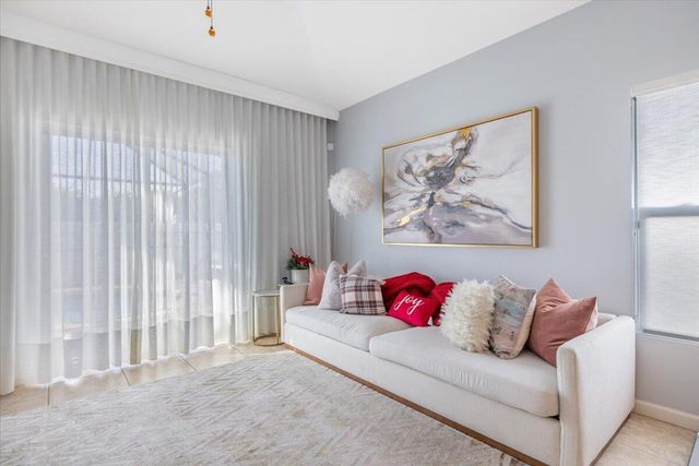 8083 Westfield Circle, Vero Beach, FL 32966