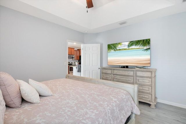 8083 Westfield Circle, Vero Beach, FL 32966