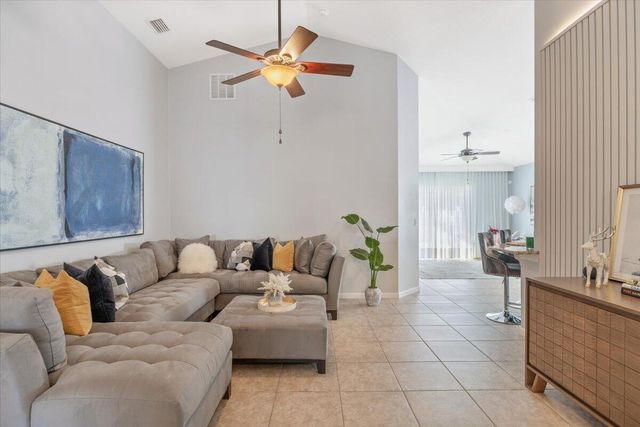 8083 Westfield Circle, Vero Beach, FL 32966