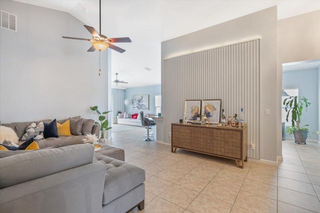 8083 Westfield Circle, Vero Beach, FL 32966