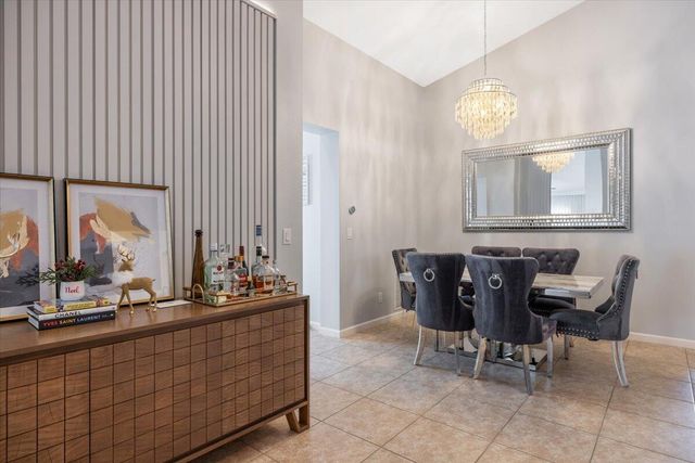 8083 Westfield Circle, Vero Beach, FL 32966