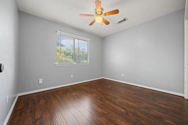 9630 Top Gallant Court, Houston, TX 77065