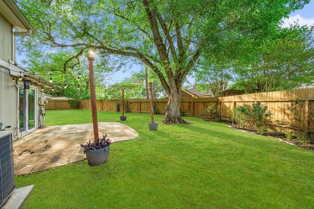 9630 Top Gallant Court, Houston, TX 77065