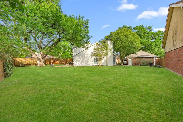 9630 Top Gallant Court, Houston, TX 77065