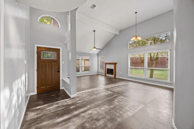 9630 Top Gallant Court, Houston, TX 77065