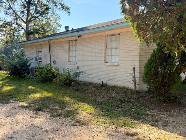 14 Evergreen Pl, Petal, MS 39465