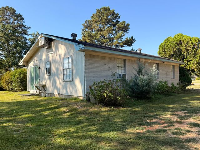 14 Evergreen Pl, Petal, MS 39465