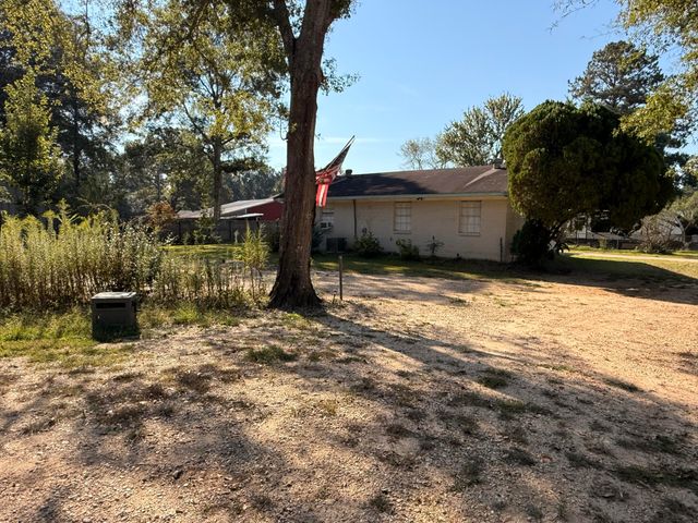 14 Evergreen Pl, Petal, MS 39465