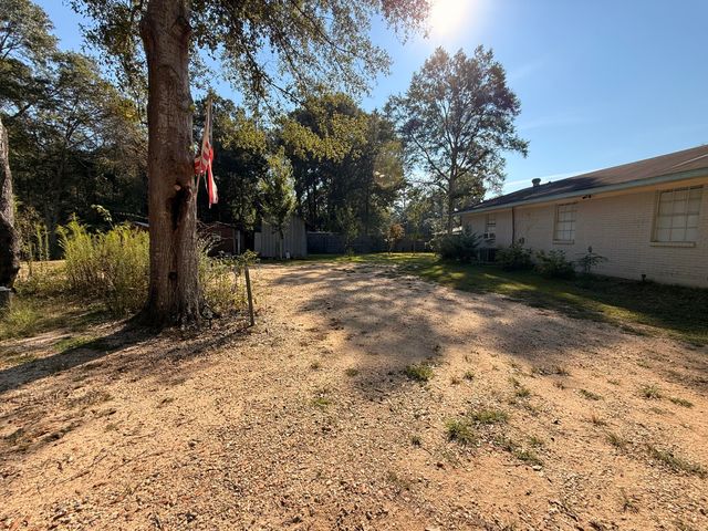 14 Evergreen Pl, Petal, MS 39465