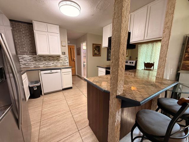 14 Evergreen Pl, Petal, MS 39465