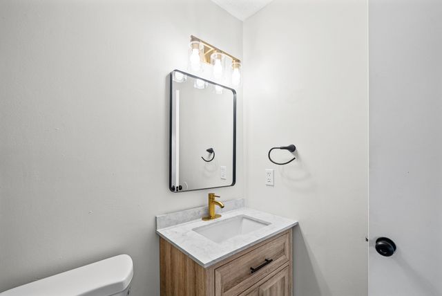 628 Woodhaven Dr, Clarksville, TN 37042