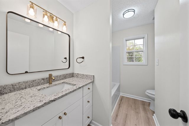 628 Woodhaven Dr, Clarksville, TN 37042