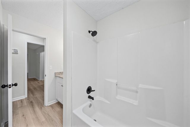 628 Woodhaven Dr, Clarksville, TN 37042