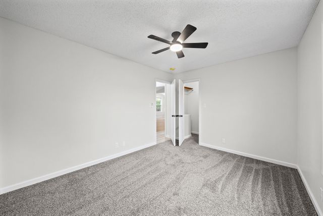 628 Woodhaven Dr, Clarksville, TN 37042