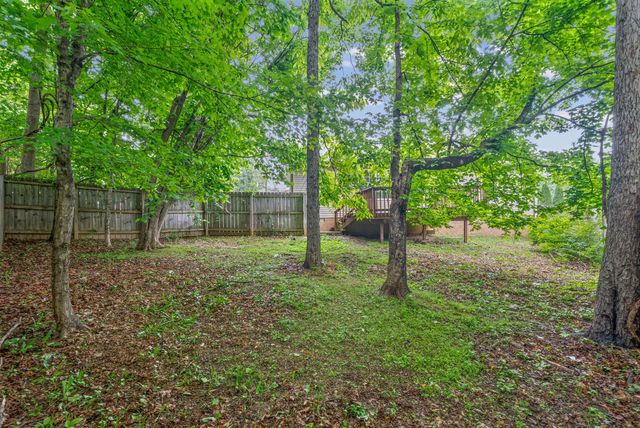 628 Woodhaven Dr, Clarksville, TN 37042