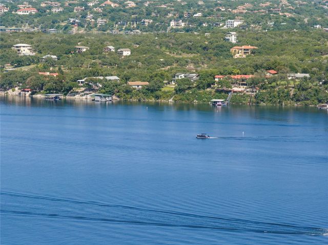 330 Southwind RD, Point Venture, TX 78645