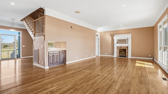 8102 Pleasant View Dr, Lascassas, TN 37085