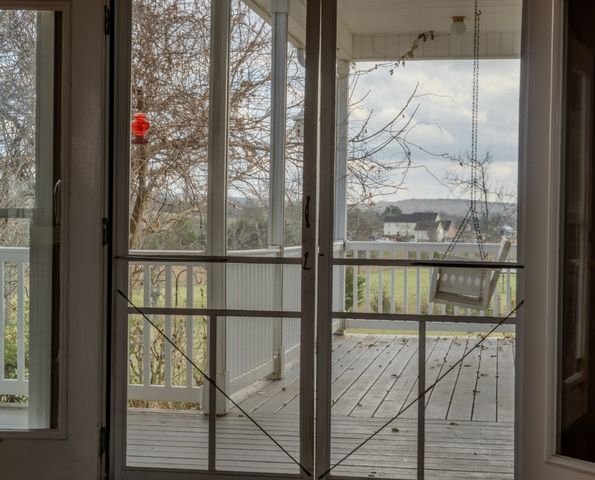 8102 Pleasant View Dr, Lascassas, TN 37085