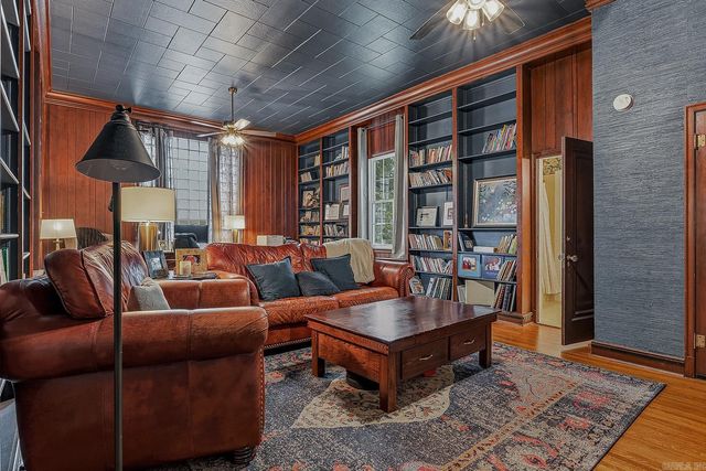 537 Warner Avenue, Jonesboro, AR 72401