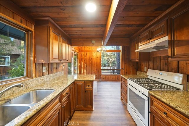 1109 Myrtle, Big Bear City, CA 92314