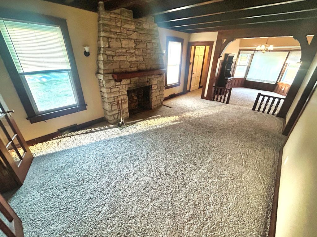 Image 16 of property listing at 800 s 26th Avenue, Mt Vernon, IL 62864