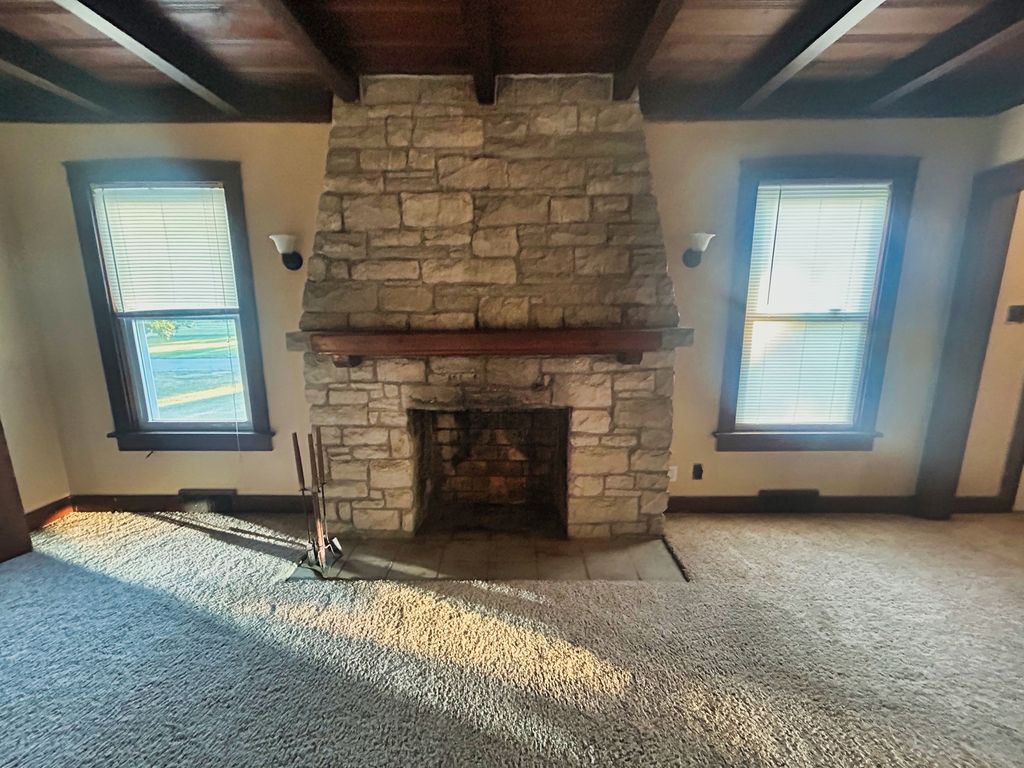 Image 18 of property listing at 800 s 26th Avenue, Mt Vernon, IL 62864