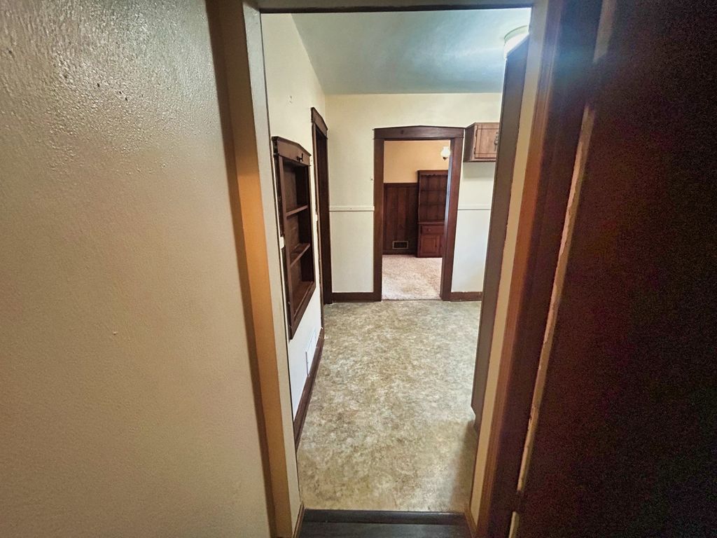 Image 35 of property listing at 800 s 26th Avenue, Mt Vernon, IL 62864