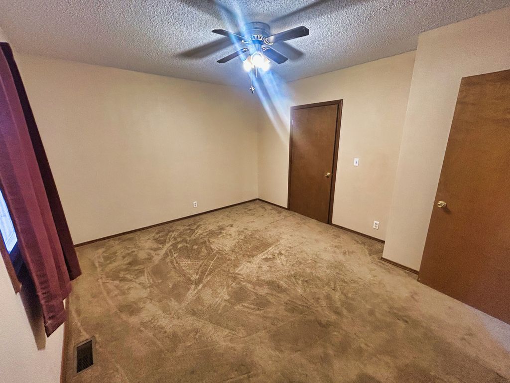 Image 51 of property listing at 800 s 26th Avenue, Mt Vernon, IL 62864