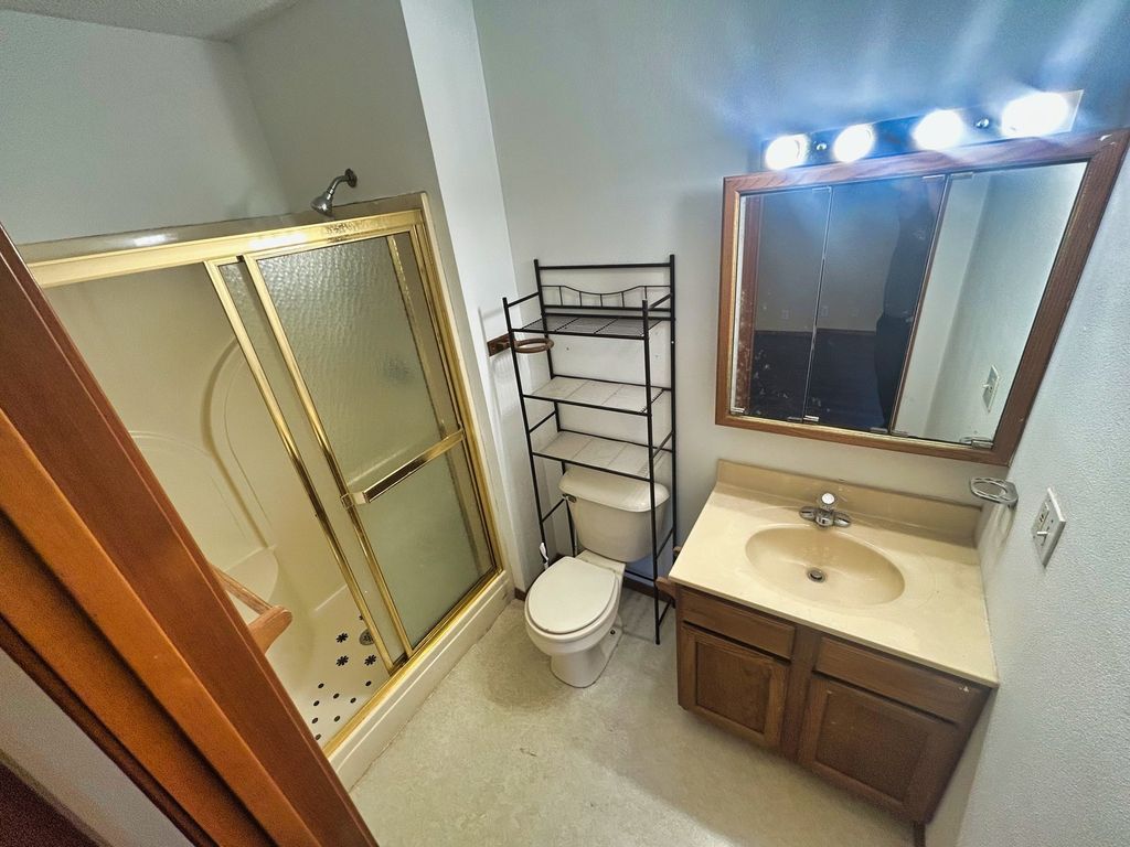 Image 56 of property listing at 800 s 26th Avenue, Mt Vernon, IL 62864