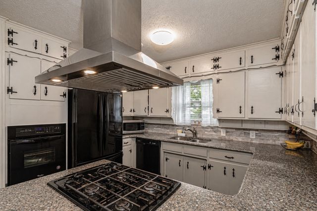 3924 Westerly Road, Benbrook, TX 76116