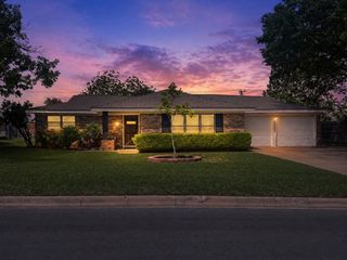 3924 Westerly Road, Benbrook, TX 76116