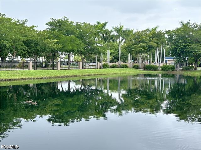 14901 Park Lake DR 301, Fort Myers, FL 33919