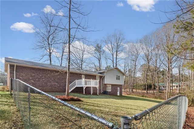 101 Dock Hyde Road, Carrollton, GA 30116