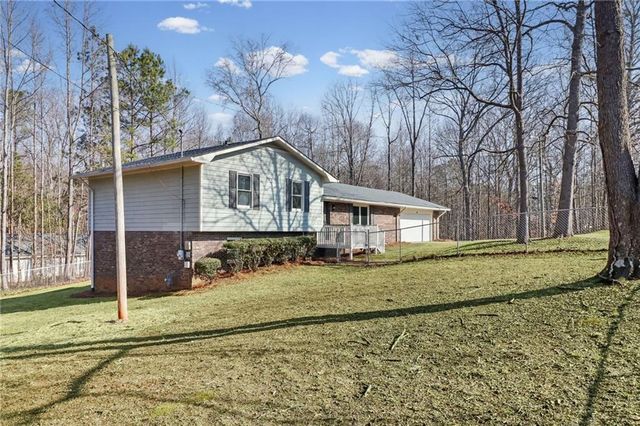 101 Dock Hyde Road, Carrollton, GA 30116