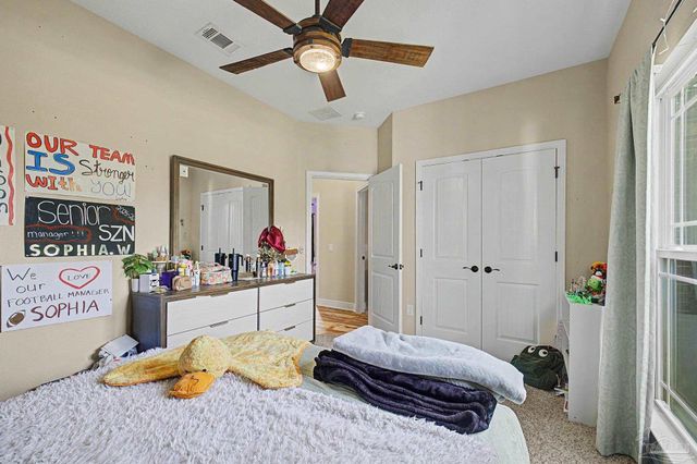 8135 Nevada St, Navarre, FL 32566