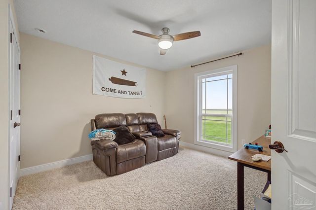 8135 Nevada St, Navarre, FL 32566