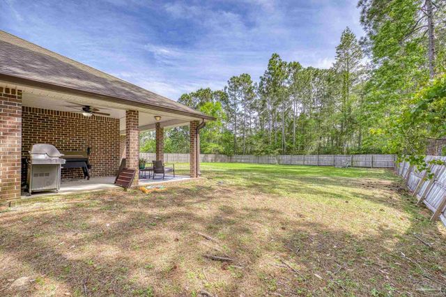 8135 Nevada St, Navarre, FL 32566