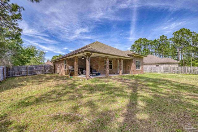 8135 Nevada St, Navarre, FL 32566